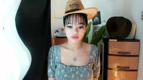 Snapshot of mia_lover9 chatting on 07.19.26 M I A online show from 07.19.26