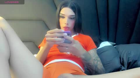 Mia3 online show from 01.02.25