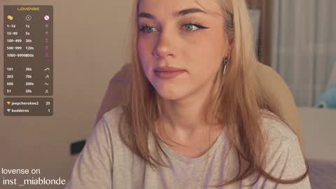 mia_milagros online show from 01.15.25