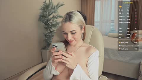 mia_milagros online show from 01.28.25