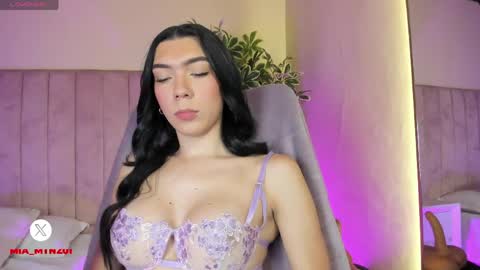 Snapshot of mia_mtnz02 chatting on 04.24.26 mia_mtnz02 online show from 04.24.26