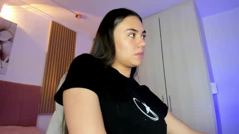 Mia Nevaeh - follow me online show from 04.01.26