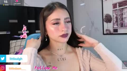 Snapshot of mia_ponce_a chatting on 09.13.25 MIA online show from 09.13.25