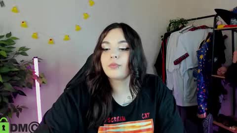 Mia online show from 02.04.26