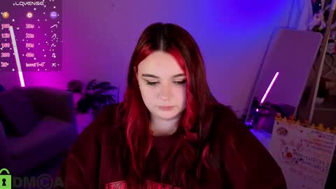 Snapshot of mia_r0ss chatting on 05.14.26 Mia online show from 05.14.26