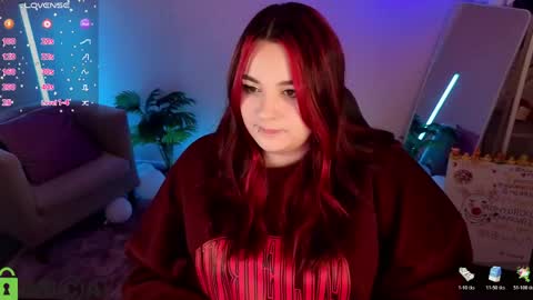 Snapshot of mia_r0ss chatting on 05.19.26 Mia online show from 05.19.26