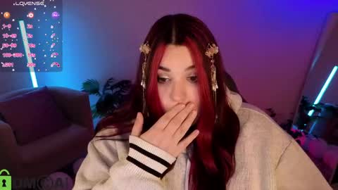 Snapshot of mia_r0ss chatting on 05.19.26 Mia online show from 05.19.26