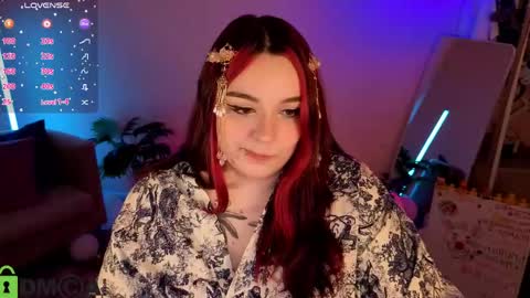 Snapshot of mia_r0ss chatting on 05.24.26 Mia online show from 05.24.26