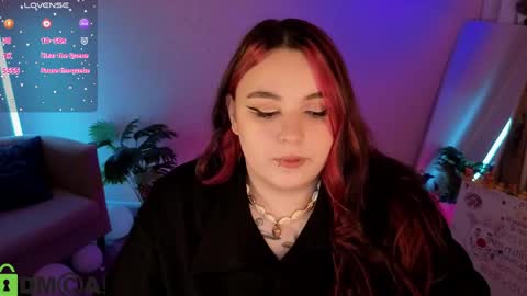 Snapshot of mia_r0ss chatting on 05.28.26 Mia online show from 05.28.26