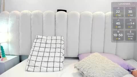 Mia online show from 02.22.25