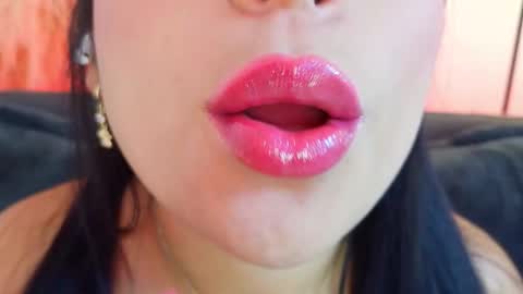 Mia online show from 03.14.26