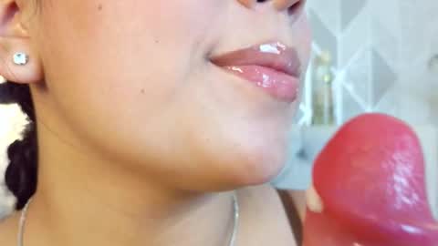 Mia Roux online show from 03.02.26