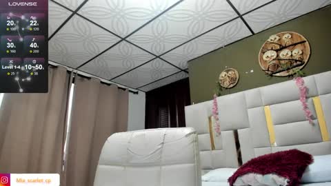 Snapshot of mia_scarlet69 chatting on 04.21.26 MIA HOT online show from 04.21.26