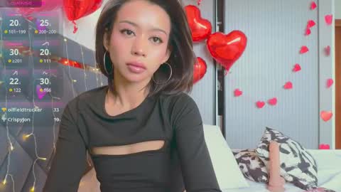 Mia online show from 02.14.25