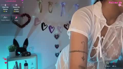 Snapshot of mia_sweetdc chatting on 09.09.25 mia_sweetdc online show from 09.09.25