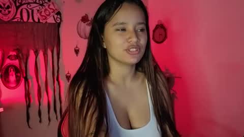 Snapshot of mia_sweetdc chatting on 10.11.25 mia_sweetdc online show from 10.11.25