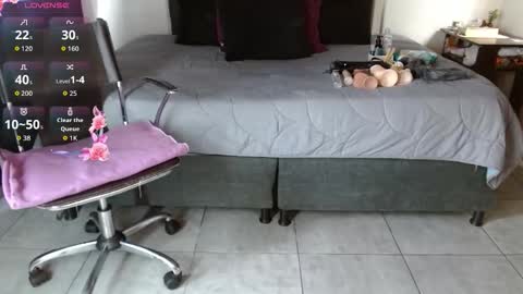 MIA  online show from 09.28.25