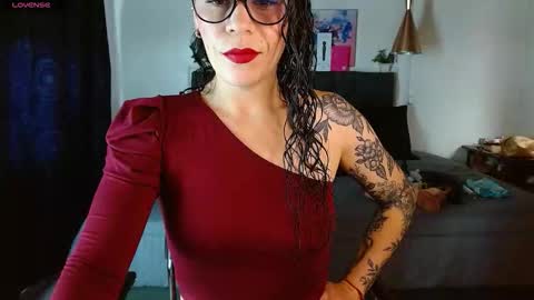 MIA  online show from 10.09.25