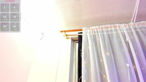 mia_vitaler online show from 11.20.25