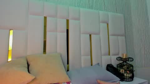 Snapshot of mia_vy chatting on 02.24.26 mia_vy online show from 02.24.26