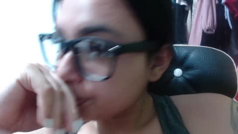 Snapshot of mia_w22 chatting on 11.18.25 mia_w22 online show from 11.18.25