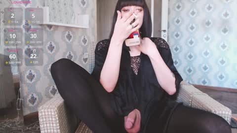 mia_wallase online show from 02.05.25