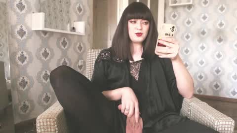 Snapshot of mia_wallase chatting on 04.19.26 mia_wallase online show from 04.19.26