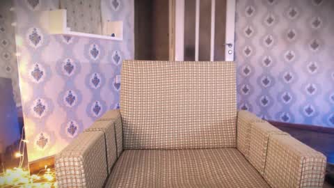Snapshot of mia_wallase chatting on 05.16.26 mia_wallase online show from 05.16.26
