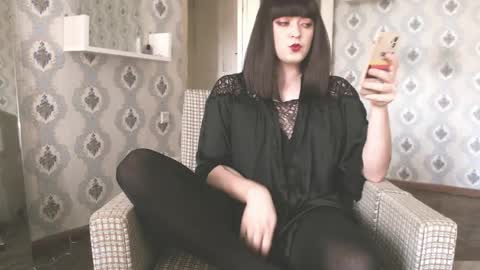 Snapshot of mia_wallase chatting on 05.24.26 mia_wallase online show from 05.24.26