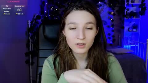 Snapshot of mia_weawer chatting on 02.07.26 Mia online show from 02.07.26