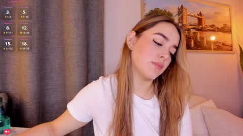 Mia White  online show from 01.25.25