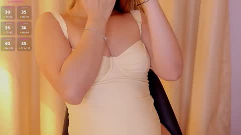 Snapshot of mia_white11 chatting on 02.23.26 Mia White online show from 02.23.26