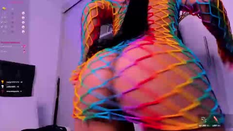 Snapshot of mia_world_ chatting on 12.20.24 online show from 12.20.24