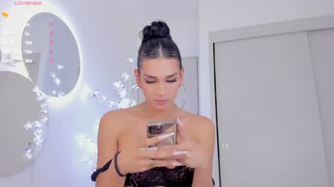     online show from 02.03.25