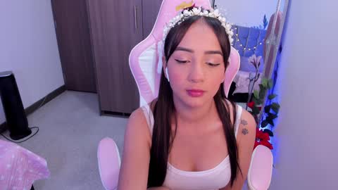 mia  nicolle online show from 01.16.25