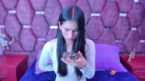 miaa_davis_ online show from 12.18.25