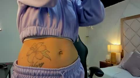Snapshot of miaa_diamondd1 chatting on 06.12.26 Mia online show from 06.12.26