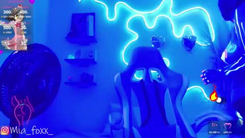 Mia online show from 02.17.25