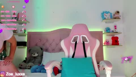 Mia online show from 05.27.26