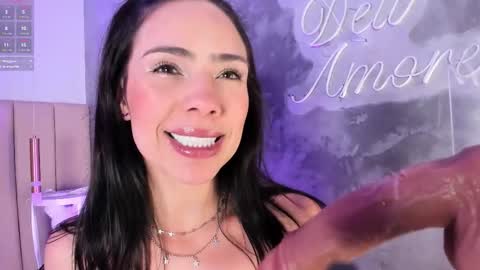 Mia online show from 01.19.26