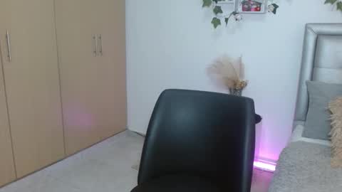 miaa_star_1x online show from 04.20.26