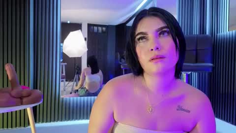 Miaa Farrel online show from 02.20.26