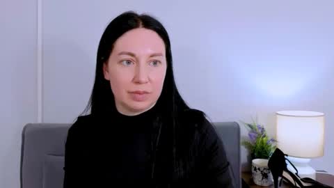 Mia online show from 03.31.26