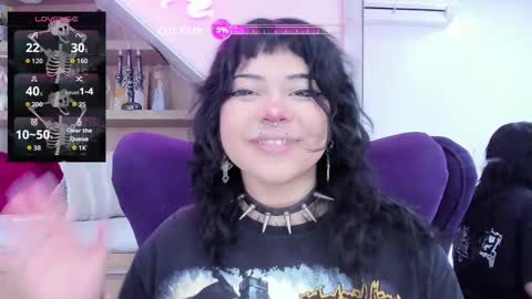 Mia online show from 12.19.25