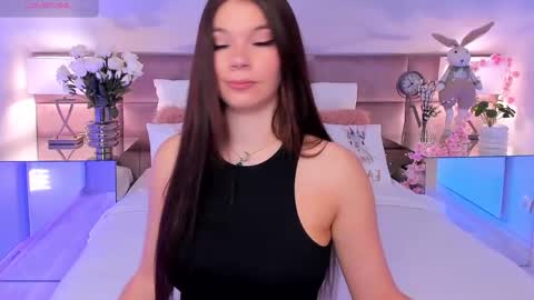 Mia online show from 03.28.26