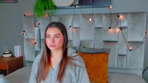 miaanderson__ online show from 05.18.26