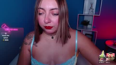 Snapshot of miaawild chatting on 12.27.24 Andrea online show from 12.27.24