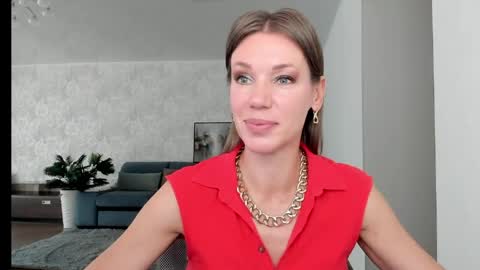 Snapshot of miababy14 chatting on 05.19.26 Mia online show from 05.19.26