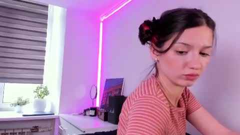 mia online show from 07.10.26