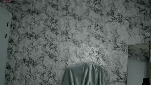 Mia online show from 03.11.26